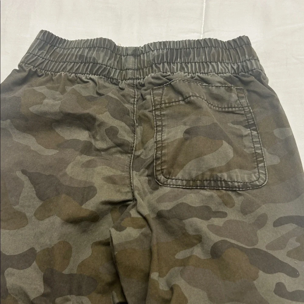 Old Navy Kids Camouflage Joggers - Green and Brown 💥